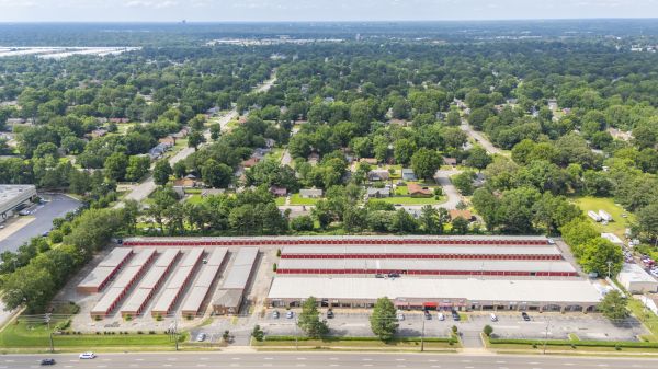 Devon Self Storage - 9119 - Shelby - 6140 East Shelby Drive