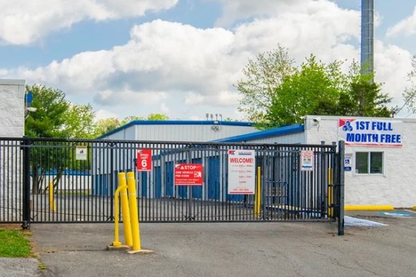 Devon Self Storage - 9005 - Sterling - 21639 Cascades Parkway