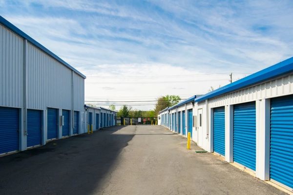 Devon Self Storage - 9005 - Sterling - 21639 Cascades Parkway