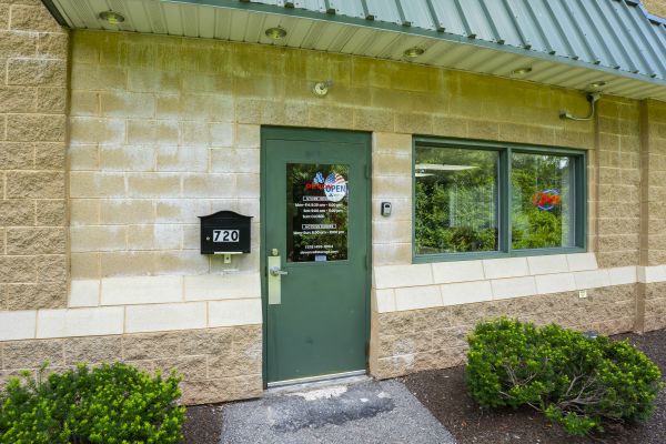 Devon Self Storage - 9138 - Tewksbury - 720 Main Street