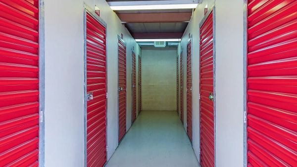 Devon Self Storage - 9112 - 6390 Winchester - 6390 Winchester Road
