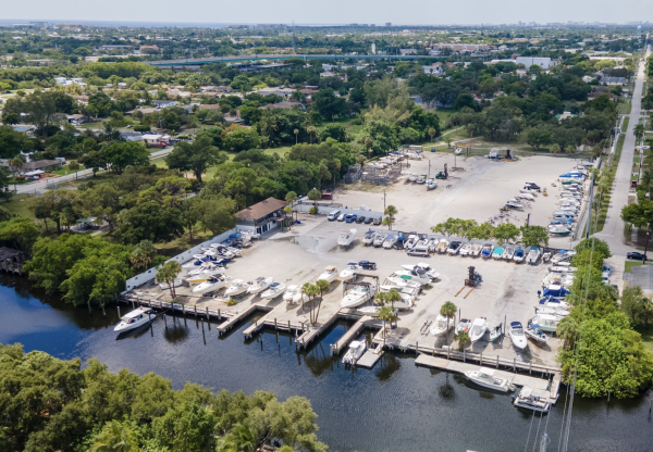Mizner Marina 24/7 Boat Storage & PRIVATE BOAT RAMP on site - 790 Northwest 1st Avenue