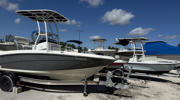 Mizner Marina 24/7 Boat Storage & PRIVATE BOAT RAMP on site - 790 Northwest 1st Avenue
