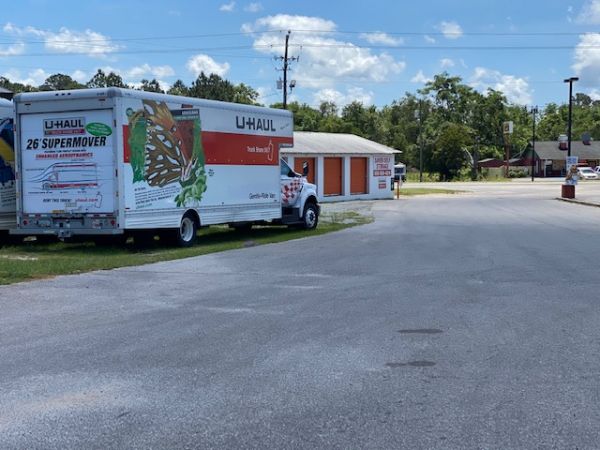 Milton Saver Self Storage - 6588 Caroline Street
