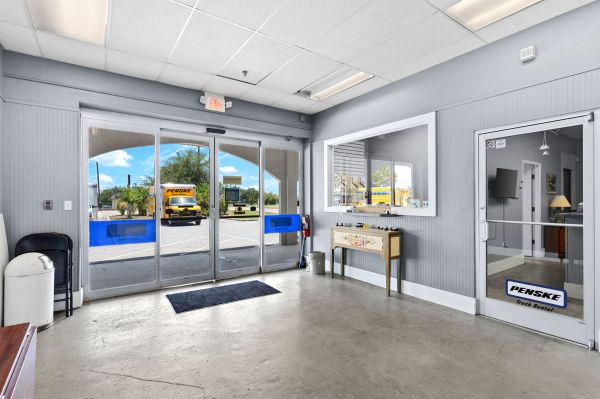 Eustis Saver Self Storage - 2910 Kurt Street