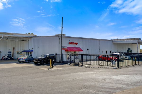 Hickory Saver Storage - 825 Us Highway 70 Southeast
