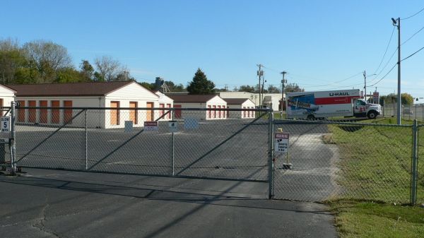 Storage Sense - Clarksville - Tiny Town - 560 Tiny Town Road