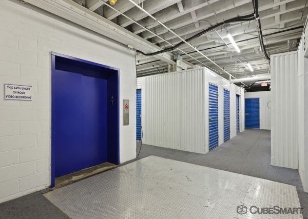 CubeSmart Self Storage - MD Baltimore Pleasant St - 211 East Pleasant Street