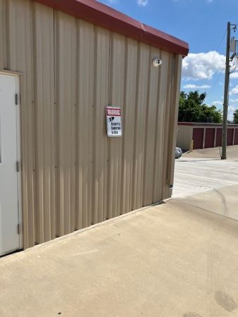 Clarksville Self Storage - Trenton - 2732 Trenton Road