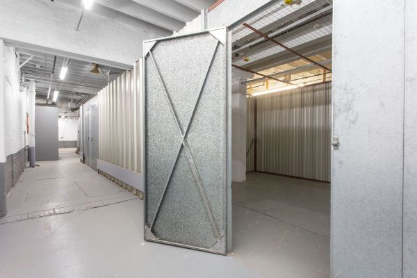 US Storage Centers - Chicago - Orleans - 1516 North Orleans Street
