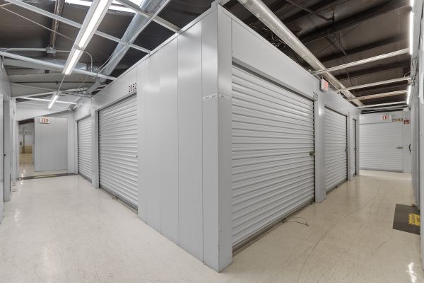US Storage Centers - Wilmette - Wilmette - 3510 Wilmette Avenue