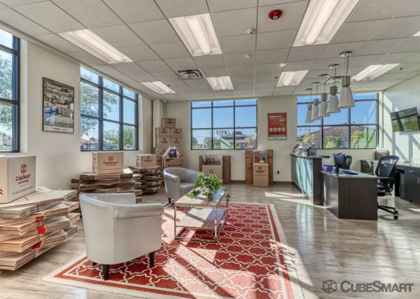 CubeSmart Self Storage - TX Burleson Miles Ave - 201 Miles Avenue