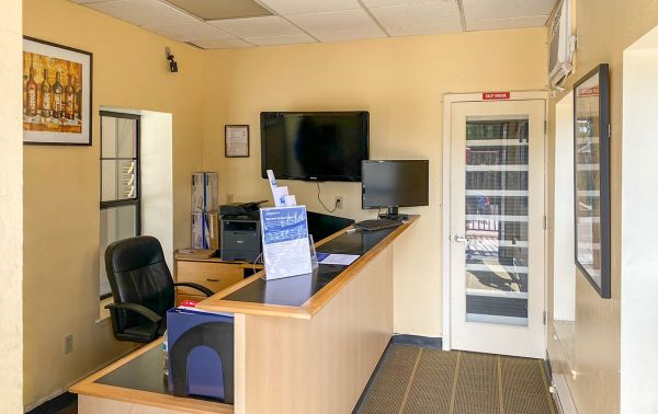 SecureSpace Self Storage University Los Gatos - 688 University Avenue