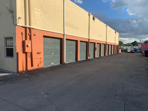 Access Self Storage of Davie - 7000 Southwest 22Nd Court