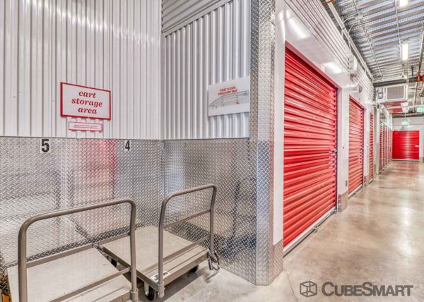 CubeSmart Self Storage - CA Glendora S Lone Hill Ave - 919 South Lone Hill Avenue