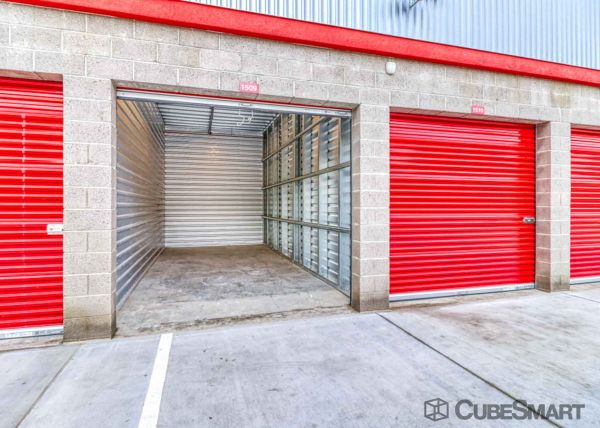 CubeSmart Self Storage - CA Glendora S Lone Hill Ave - 919 South Lone Hill Avenue