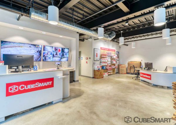 CubeSmart Self Storage - CA Glendora S Lone Hill Ave - 919 South Lone Hill Avenue