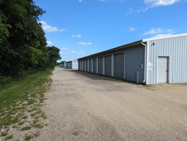 South Oakhill Storage - 3317 South Oakhill Avenue