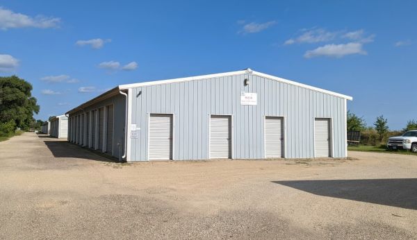 South Oakhill Storage - 3317 South Oakhill Avenue