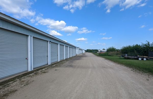 South Oakhill Storage - 3317 South Oakhill Avenue
