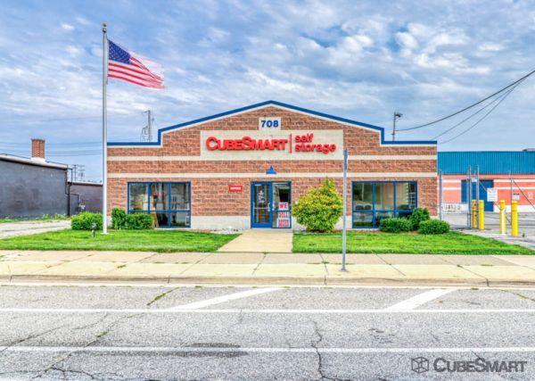 CubeSmart Self Storage - MI Lansing E Cesar Chavez Ave - 708 East CÃ©sar E. ChÃ¡vez Avenue