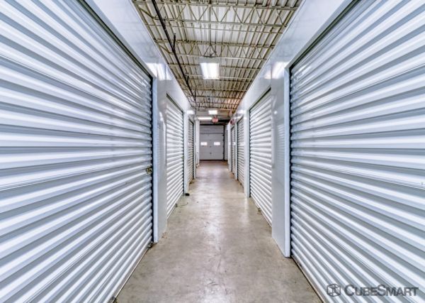 CubeSmart Self Storage - MI Lansing E Cesar Chavez Ave - 708 East CÃ©sar E. ChÃ¡vez Avenue