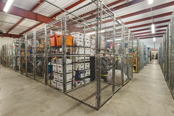 Storage Sense - St Petersburg - Self Service - 2401 Anvil Street North