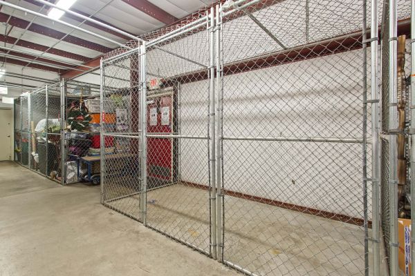 Storage Sense - St Petersburg - Self Service - 2401 Anvil Street North
