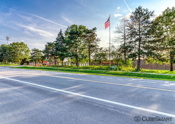 CubeSmart Self Storage - MI Rochester Hill Livernois Rd - 1790 South Livernois Road