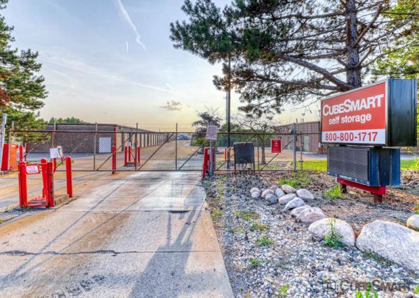 CubeSmart Self Storage - MI Rochester Hill Livernois Rd - 1790 South Livernois Road