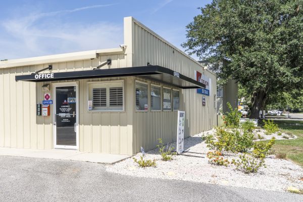 Devon Self Storage - 9166 - St. Augustine - 1725 Lakeside Avenue