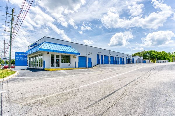 SmartStop Self Storage - Hendersonville - 1931 Spartanburg Hwy - 1931 Spartanburg Highway