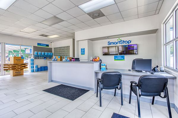 SmartStop Self Storage - Hendersonville - 1931 Spartanburg Hwy - 1931 Spartanburg Highway