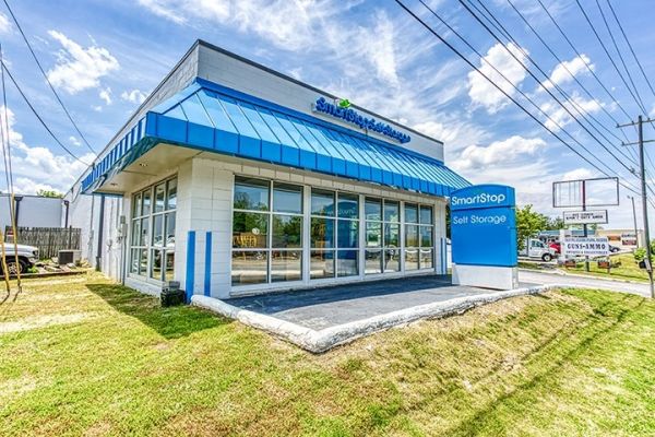 SmartStop Self Storage - Hendersonville - 1931 Spartanburg Hwy - 1931 Spartanburg Highway