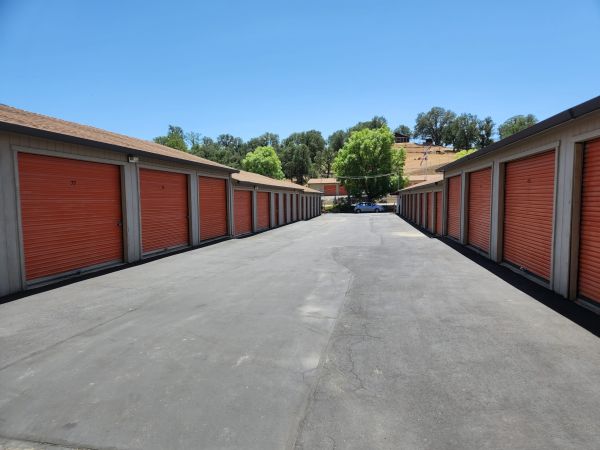 Spruce Grove Storage - 11360 Spruce Grove Road