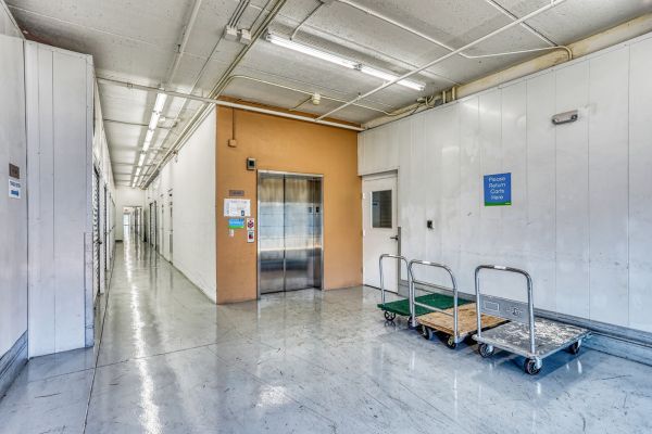SmartStop Self Storage - Naples - 275 Goodlette Frank Rd - 275 Goodlette-Frank Road