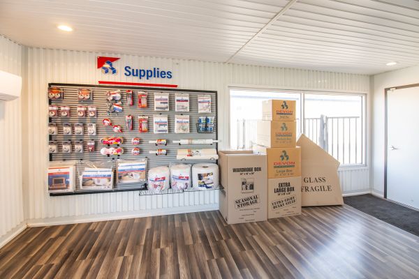 Devon Self Storage - 9173 - Ardmore - 1812 South Commerce Street