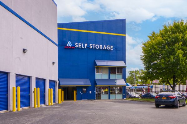 Devon Self Storage - 9178 - Baltimore - 5301 Park Heights Avenue