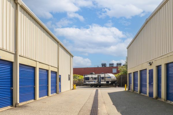 Devon Self Storage - 9172 - Middletown - 75 Brown Lane