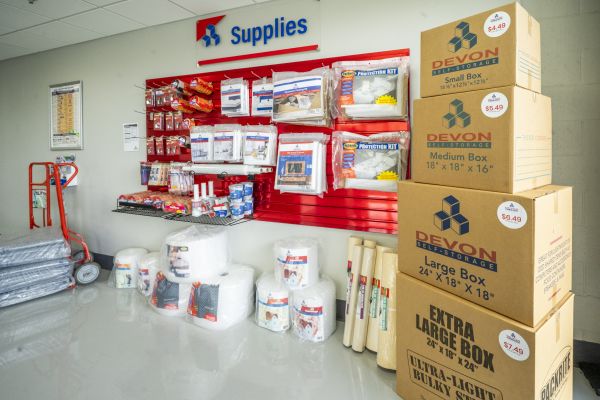 Devon Self Storage - 9191 - Racine - 822 Marquette Street