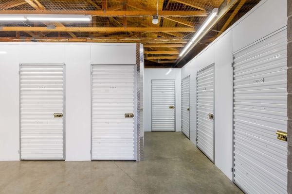 303 Self Storage - Arapahoe - 6800 South Holly Circle