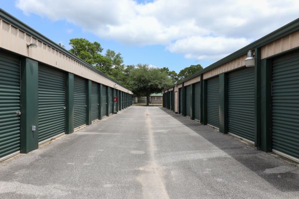 Crestview Storage - 398 Garden Street
