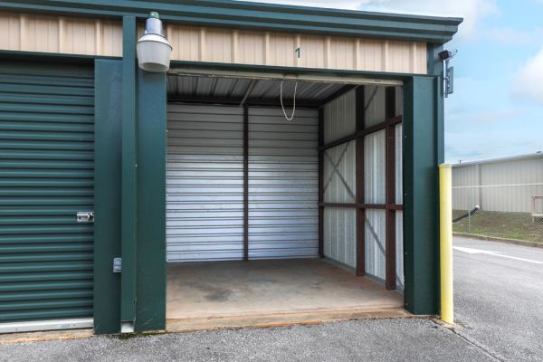 Crestview Storage - 398 Garden Street