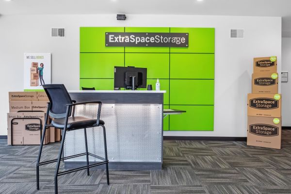 Extra Space Storage - 7759 - St Louis - 7737 Watson Rd - 7737 Watson Road