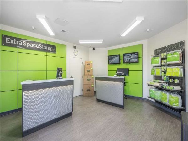 Extra Space Storage - 1166 - Sacramento - Stockton Blvd - 8051 East Stockton Boulevard