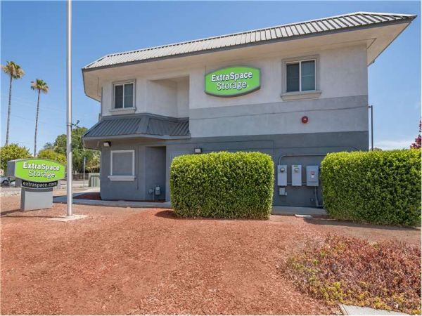 Extra Space Storage - 1166 - Sacramento - Stockton Blvd - 8051 East Stockton Boulevard