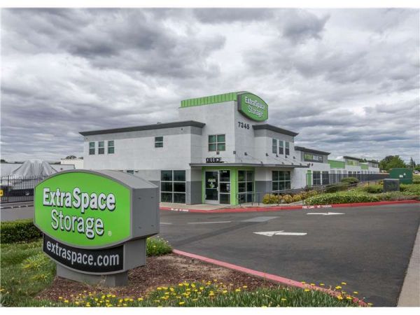 Extra Space Storage - 1232 - Antelope - Roseville Road - 7345 Roseville Road