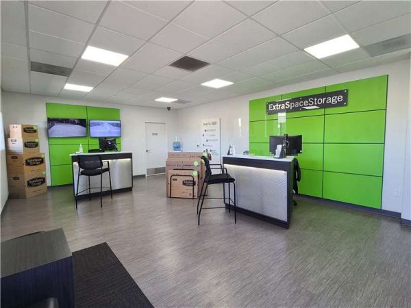 Extra Space Storage - 1893 - Roseville - Foothills Blvd - 1011 Foothills Boulevard