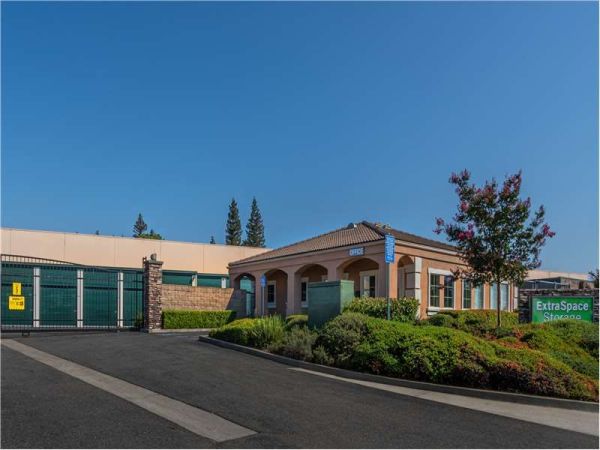 Extra Space Storage - 1893 - Roseville - Foothills Blvd - 1011 Foothills Boulevard