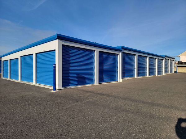 Storage Sense - Hi-Nella - 705 Warwick Road